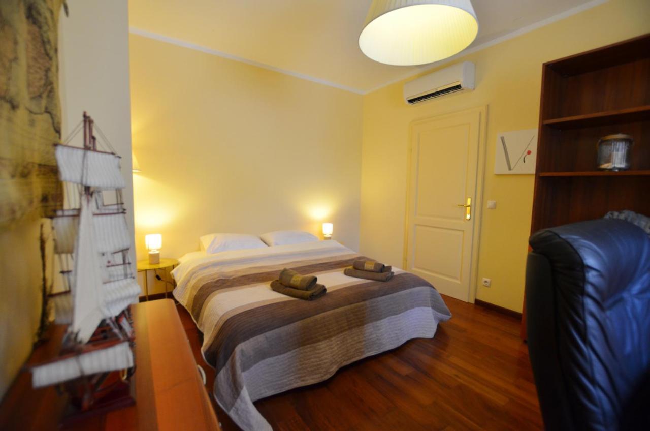 Apartment Delux Ровинь Экстерьер фото